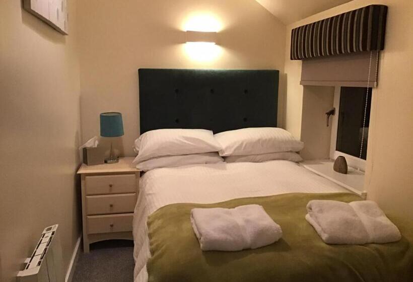 דירת חדר, Woodvale