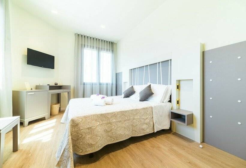 חדר קומפורט, Calaluna