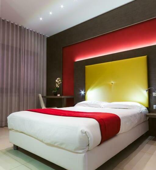 חדר סופריור יחיד, Calaluna