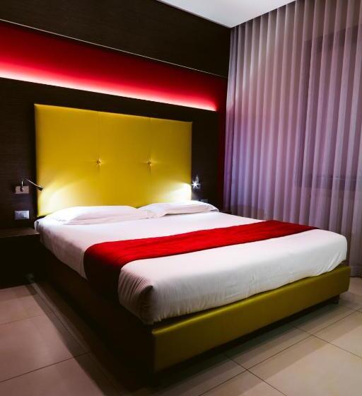 חדר סופריור, Calaluna