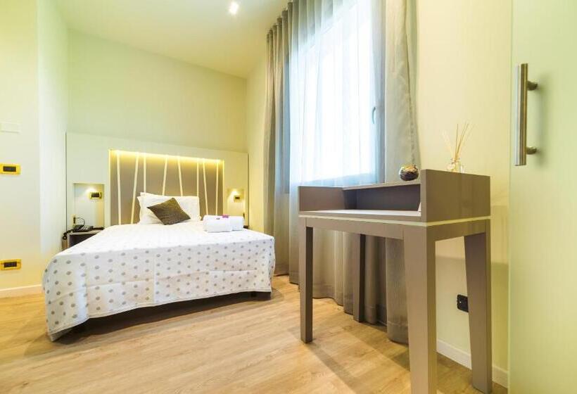 חדר סטנדרט יחיד, Calaluna