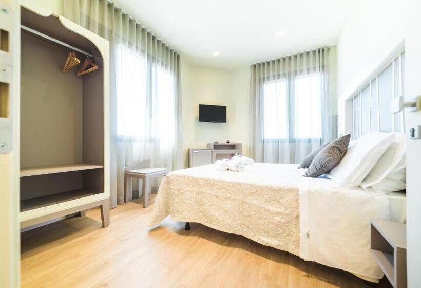 חדר קומפורט, Calaluna