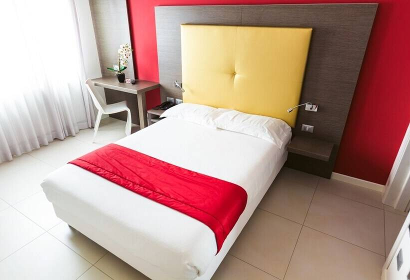 חדר סופריור יחיד, Calaluna