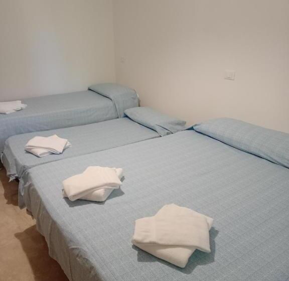 4인용 스탠다드 룸, Caprice