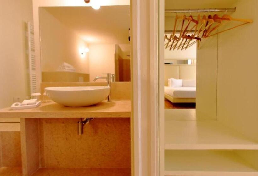 デラックスルーム, Classique