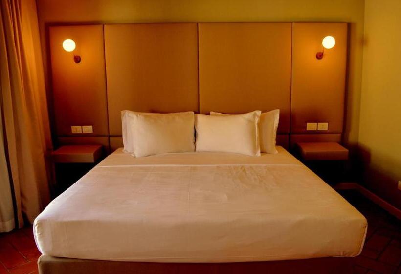 Suite with lake view, Classique