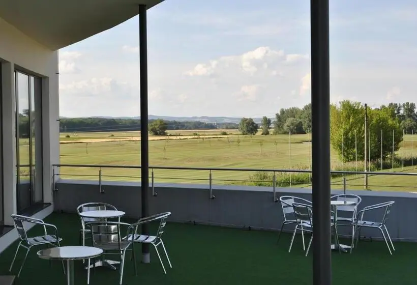 Sviitti Parveke, Golf Jezera