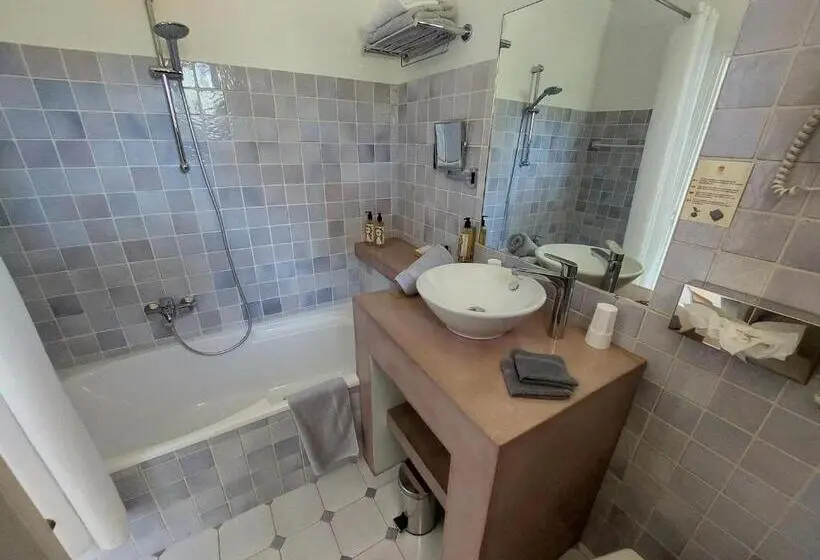 Standard-huone Merinäkymä, Hôtel Les Bouis   Vue Mer