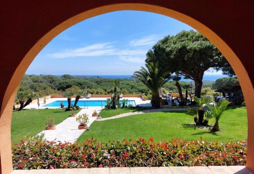 غرفة قياسية مطلّة علي البحر, Hôtel Les Bouis   Vue Mer