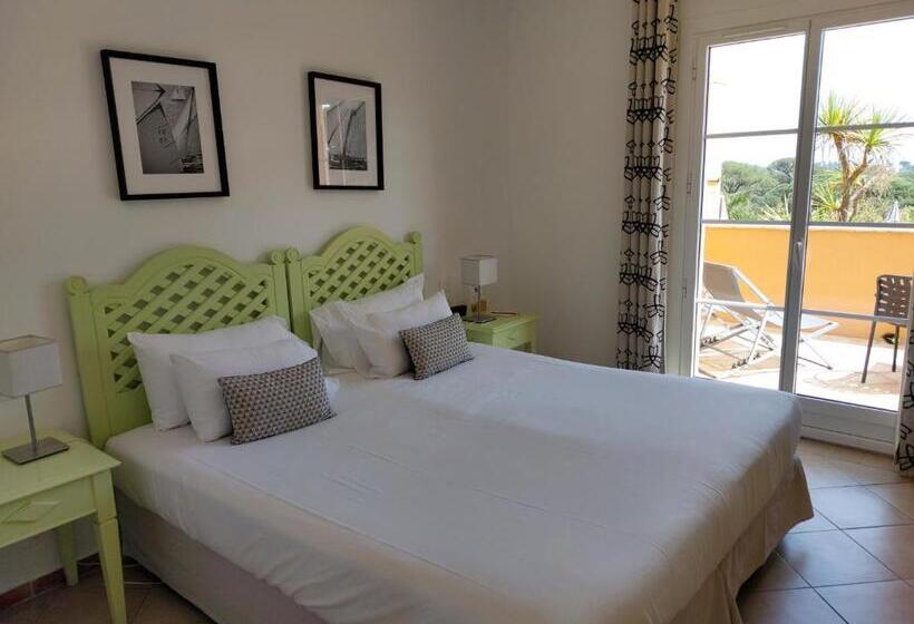 غرفة قياسية مطلّة علي البحر, Hôtel Les Bouis   Vue Mer