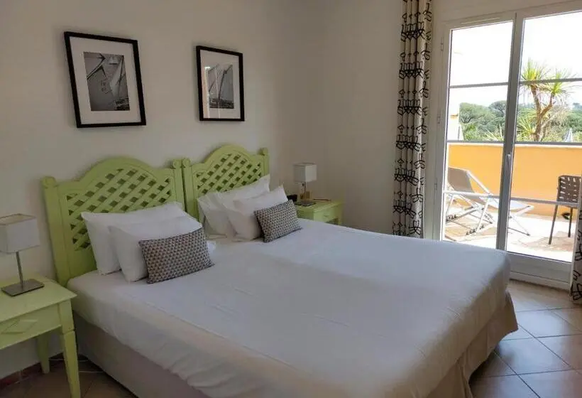 Standard-huone Merinäkymä, Hôtel Les Bouis   Vue Mer