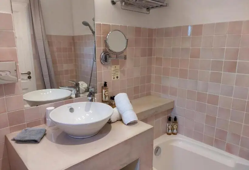 Standard-huone Merinäkymä, Hôtel Les Bouis   Vue Mer