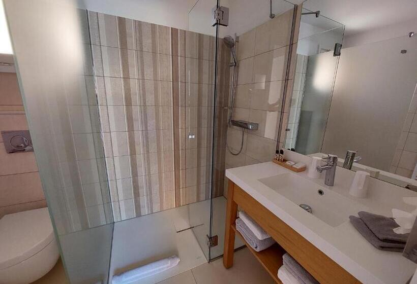 غرفة سوبيريور مطلّة علي البحر, Hôtel Les Bouis   Vue Mer