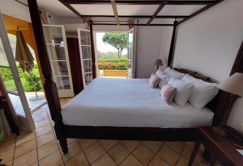 غرفة قياسية مطلّة علي الحديقة, Hôtel Les Bouis   Vue Mer