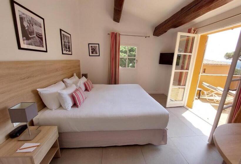 غرفة سوبيريور مطلّة علي البحر, Hôtel Les Bouis   Vue Mer