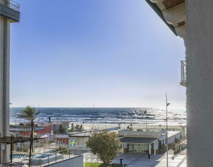 オーシャンビュースーペリアールーム, Lido Inn