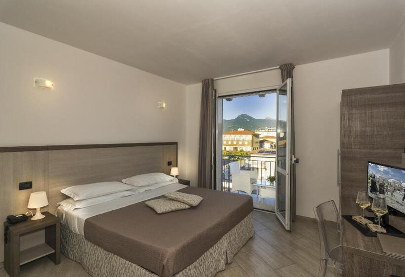 Chambre Standard avec Balcon, Lido Inn