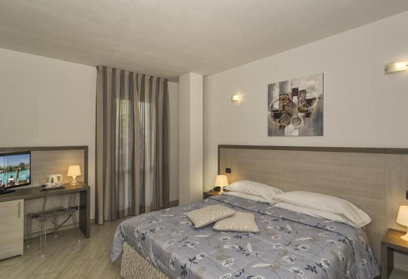 バルコニー付きスタンダードルーム, Lido Inn