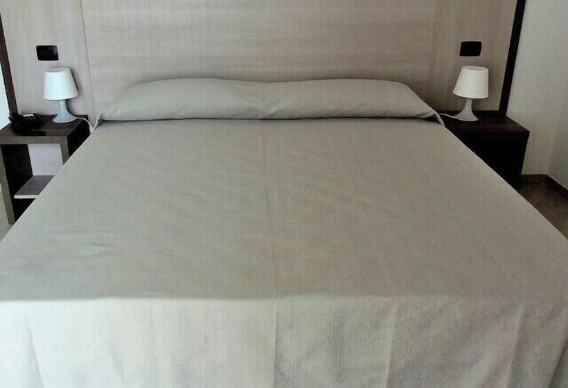 バルコニー付きスタンダードルーム, Lido Inn