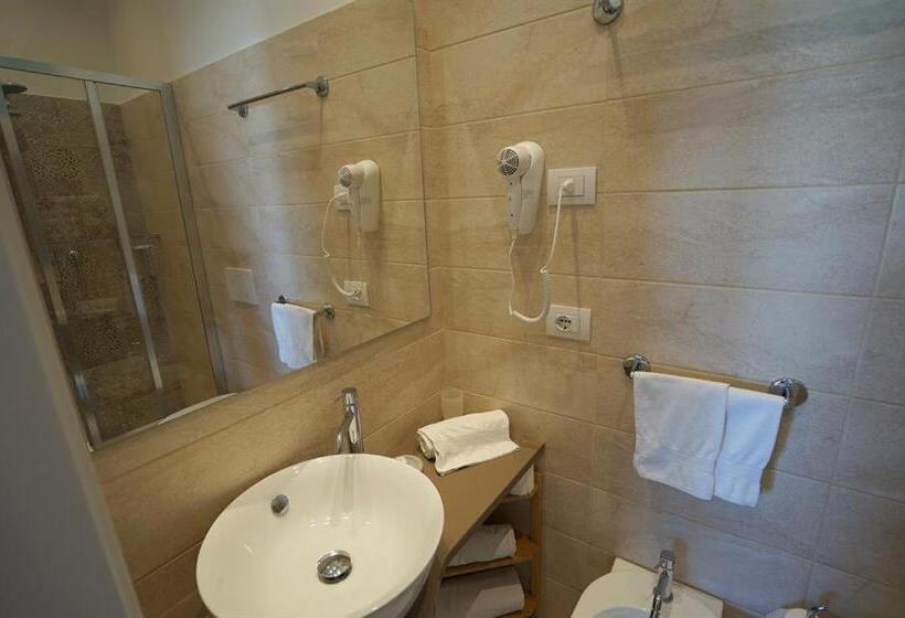 اتاق استاندارد یک نفره, Villa Fulgida