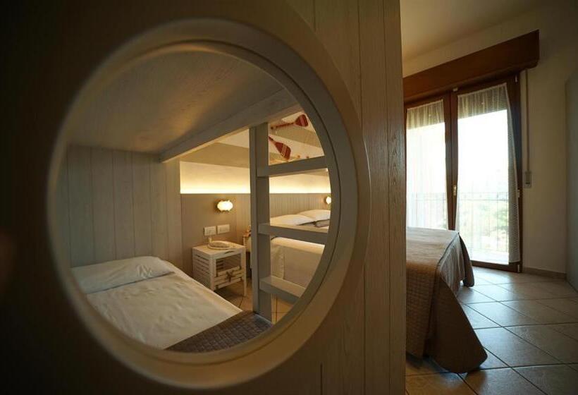 اتاق استاندارد چهار تخته, Villa Fulgida