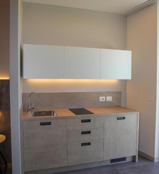 סטודיו סטנדרט נוף לים, La Cipressina B&b