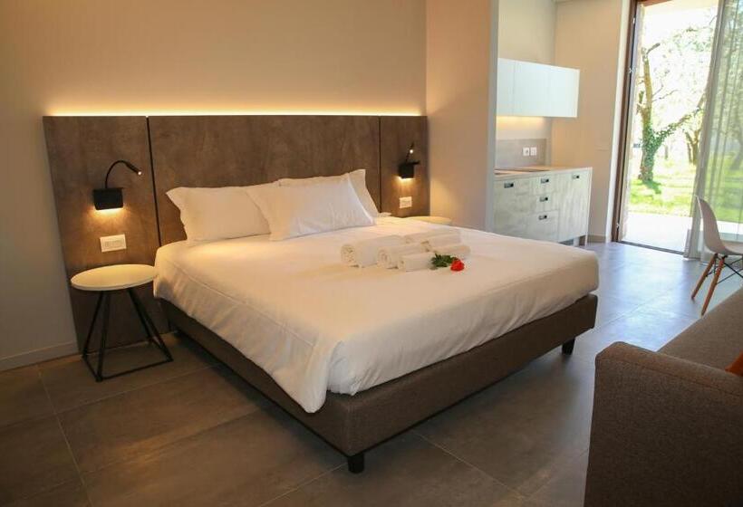 스탠다드 스튜디오 풀장 전망, La Cipressina B&b