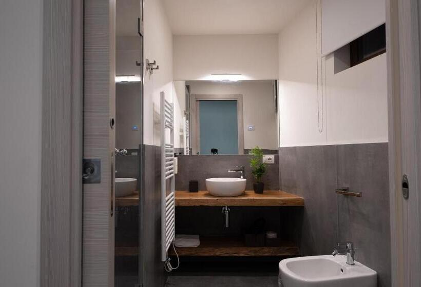 סטודיו סטנדרט נוף לים, La Cipressina B&b