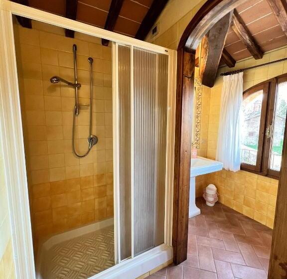 Апартаменты 1 Спальня, Borgo La Grancia