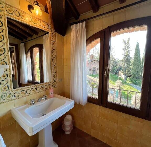 Апартаменты 1 Спальня, Borgo La Grancia