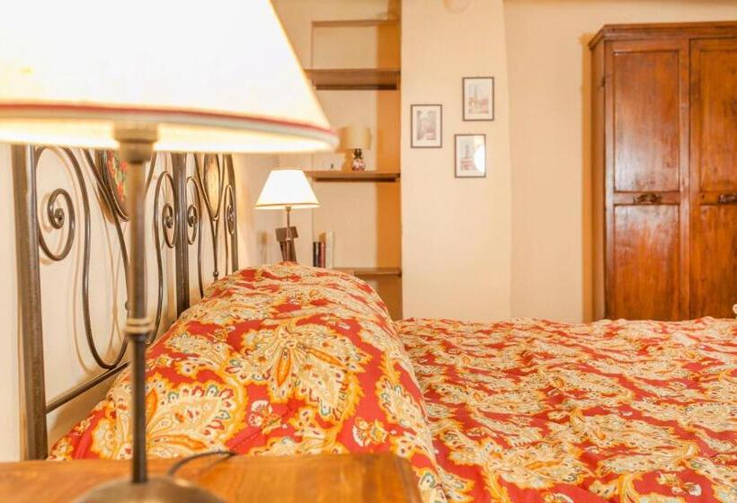 Апартаменты 1 Спальня, Borgo La Grancia