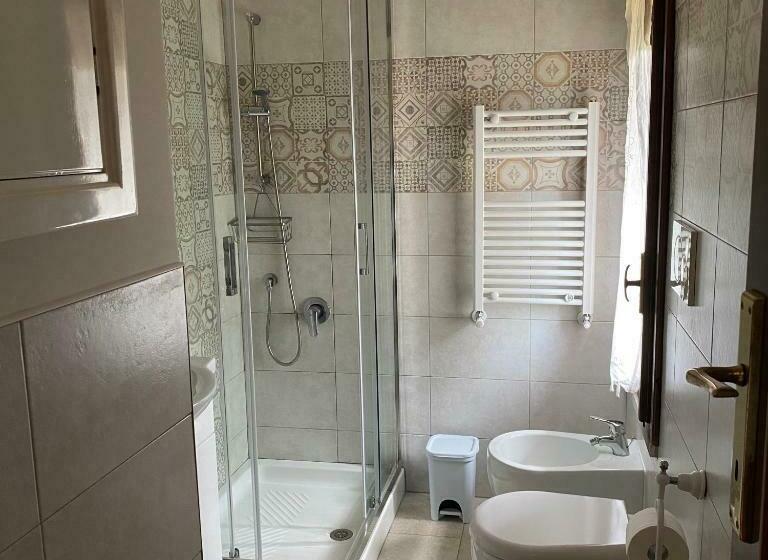 スタンダードルーム, B&b Ai Glicini   Castelli Romani