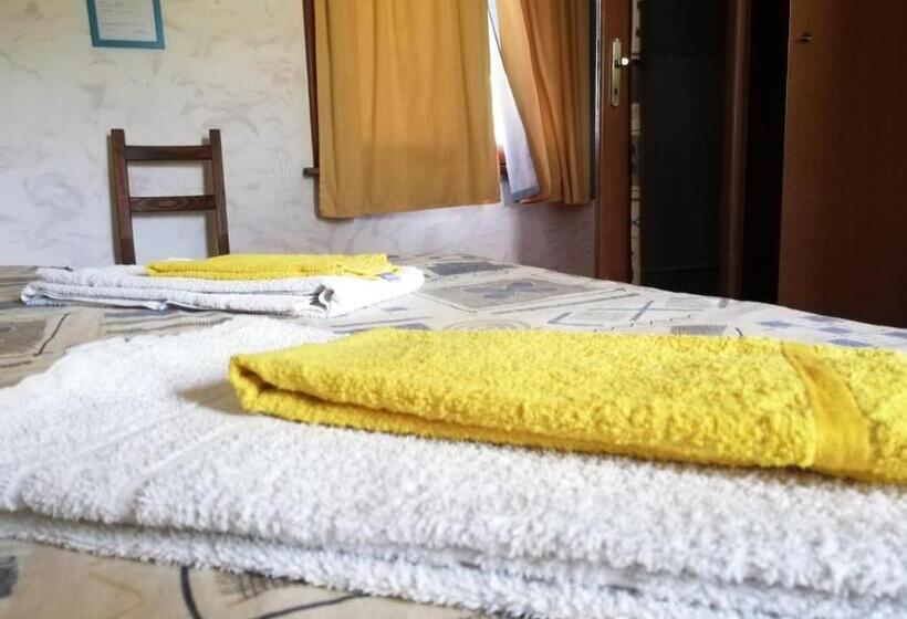 スタンダードルーム, B&b Ai Glicini   Castelli Romani