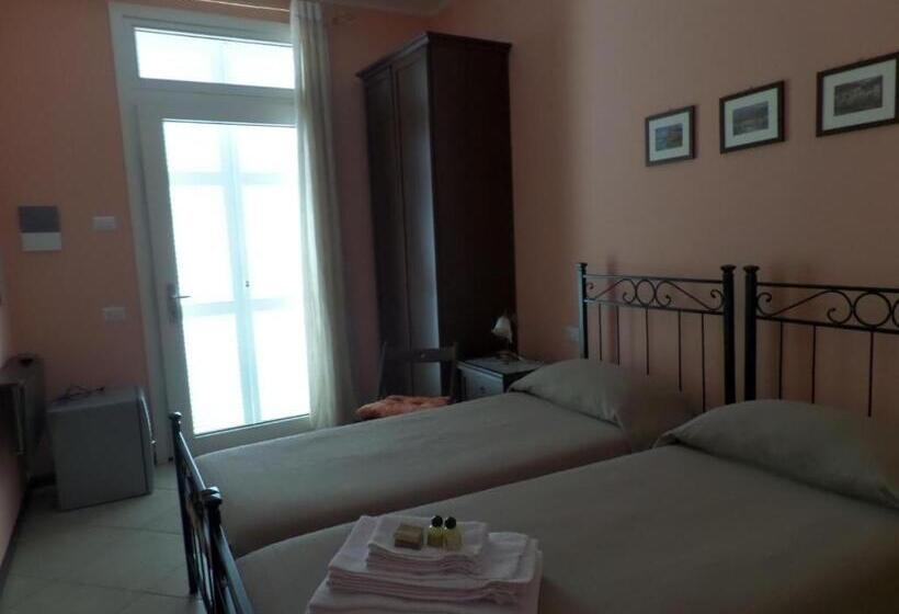 اتاق استاندارد, B&b Partenza Funivia