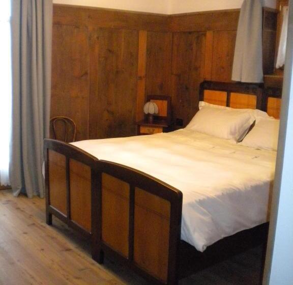 غرفة قياسية ثلاثية مزودة بشرفة, Alle Meridiane