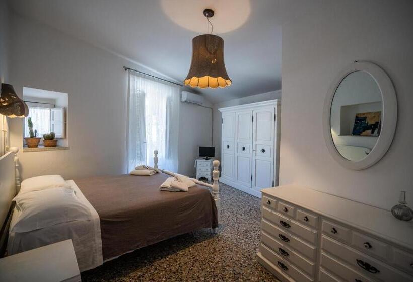 스탠다드 룸 킹사이즈 침대, Bianko Ecochic & L Angolo Di Levante