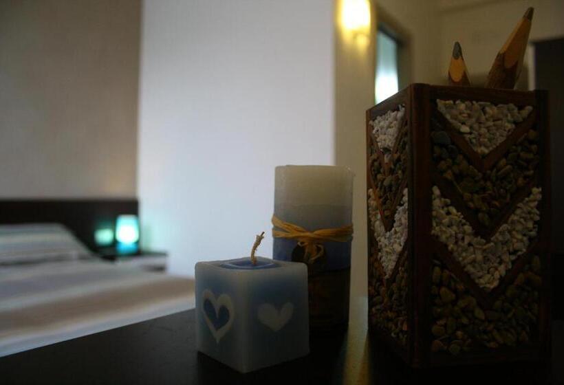 스탠다드 룸, Campi Elisi