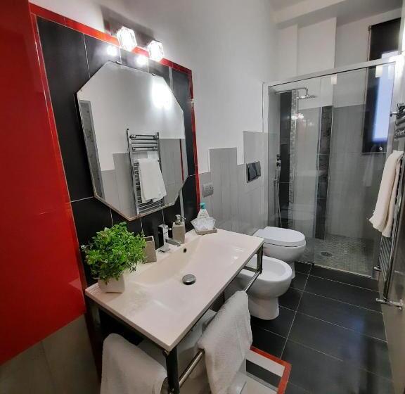 침실 1개 아파트, Campi Elisi