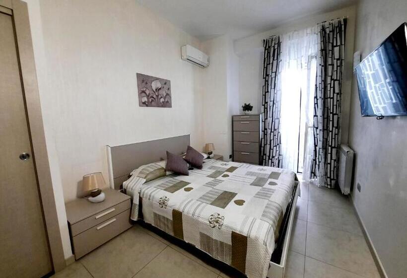 침실 1개 아파트, Campi Elisi