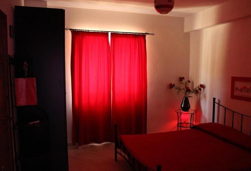 غرفة كومفورت ثلاثية, Le Rocce