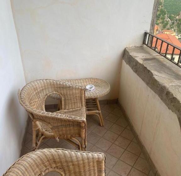 スタンダードルーム, Monserrat