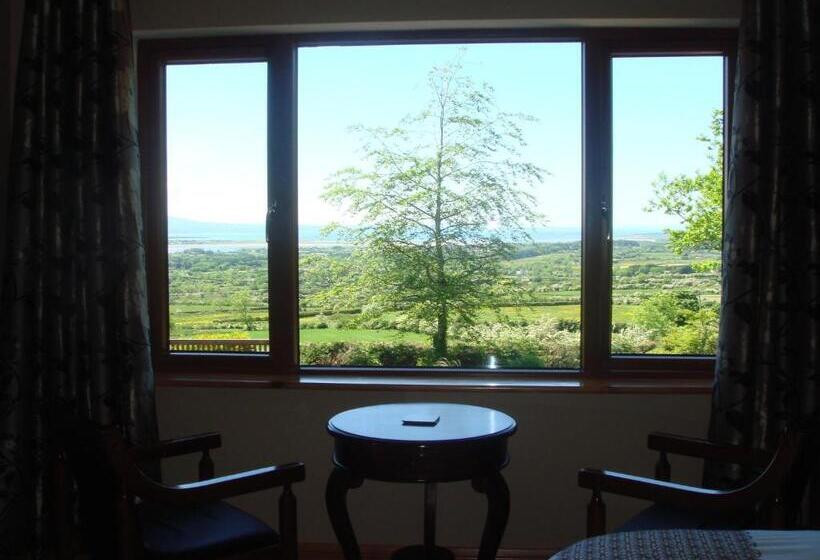 标准三人间, Benbulben Farmhouse B&b