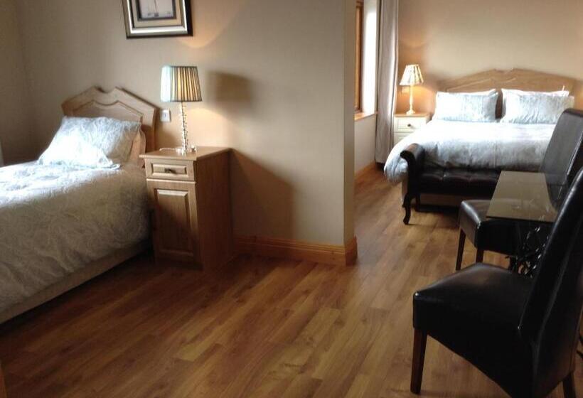 标准三人间, Benbulben Farmhouse B&b