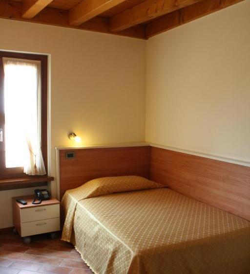 スタンダードシングルルーム, Bed&wine