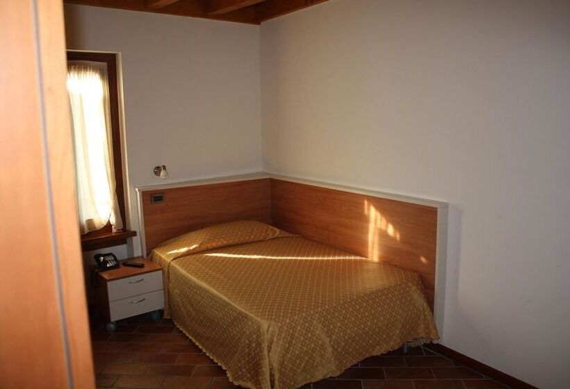 スタンダードシングルルーム, Bed&wine