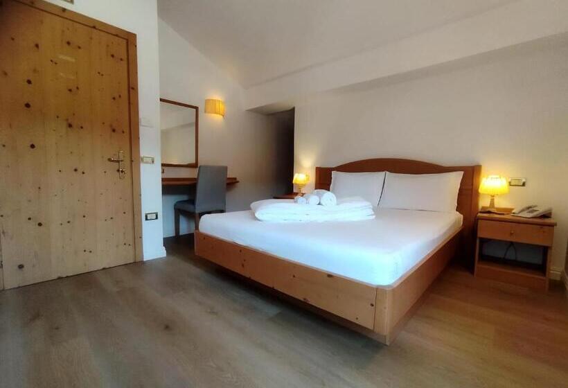 マウンテンビュースタンダードルーム, Grizzly