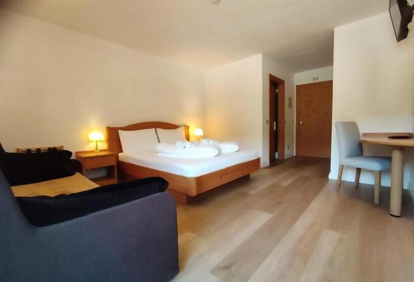 マウンテンビューファミリールーム, Grizzly