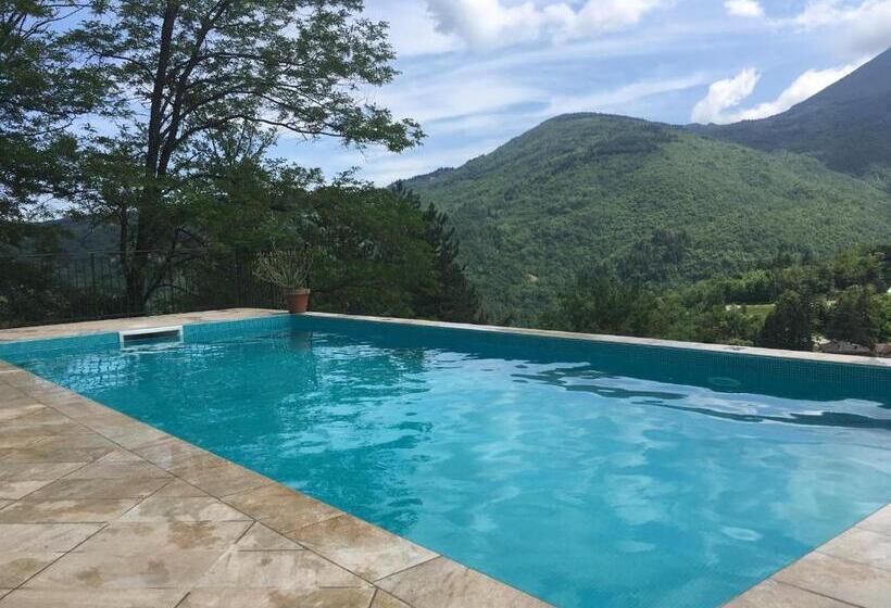 חדר סטנדרט לשלושה, Il Fondaccio