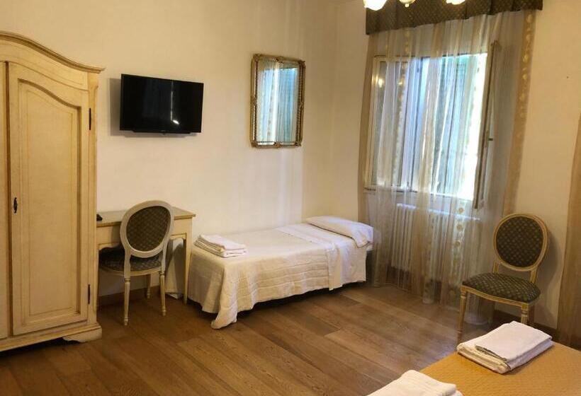 חדר סטנדרט לשלושה, Il Fondaccio