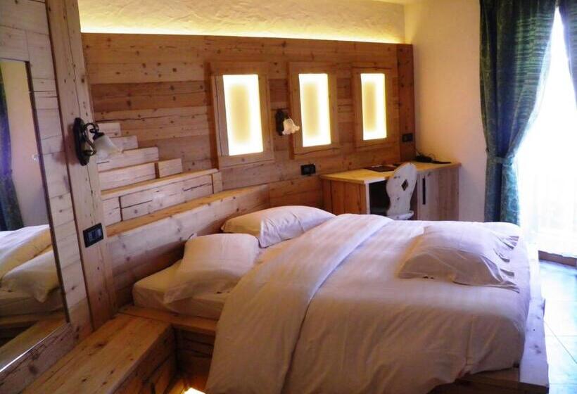 اتاق لوکس, Pontiglia